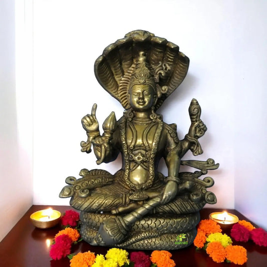 Lord Vishnu Statue of Brass Aakrati