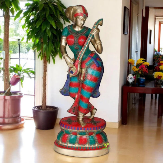 Outdoor indoor garden statue made in metal brass