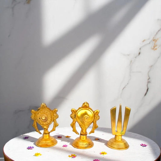 Brass Shankh Chakra Namah Idol | Handcrafted Spiritual Decor for Home and Office | Brass Shankh Chakra Showpiece ( Yellow, 5 inch) Aakrati