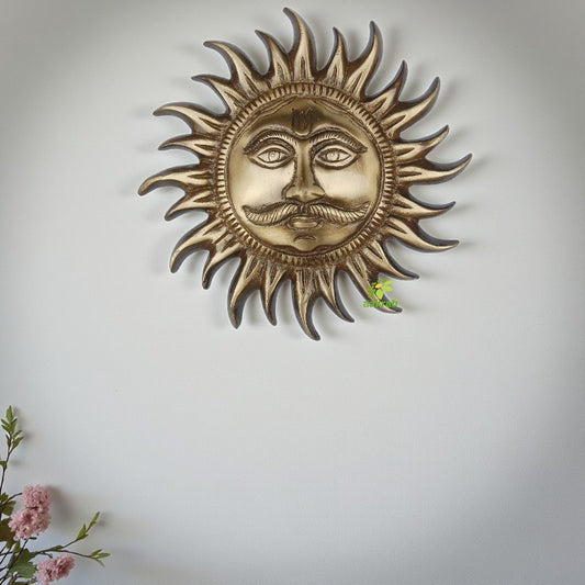 Brass Sun Face Wall Hanging Showpiece | A Symbol of Light and Positivity | Sun Face Brass Wall Hanging ( Brown, 7 inch)