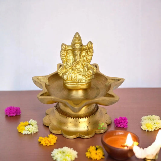 Brass Religious Ganesha Showpiece With Oil Lamp | Perfect for Pujas and Religious Home Decoration | Handmade Ganesha Brass Diya ( Yellow, 3 inch) Aakrati