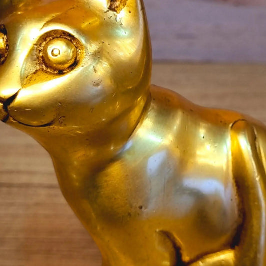 Handcrafted Brass Cat Statue | Stylish Home Accent for Animal Lovers | Premium Brass Cat Figurine ( Yellow, 5.5 inch) Aakrati