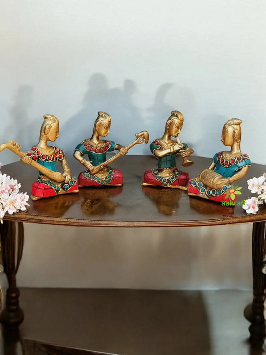 Aakrati Set of Four Musicians Brass Statue in Coral Stone Work - Metal Statue - Table Decor showpiece - Home Decor - Gift - Indian Handmade Craft - Handicraft - Aakrati