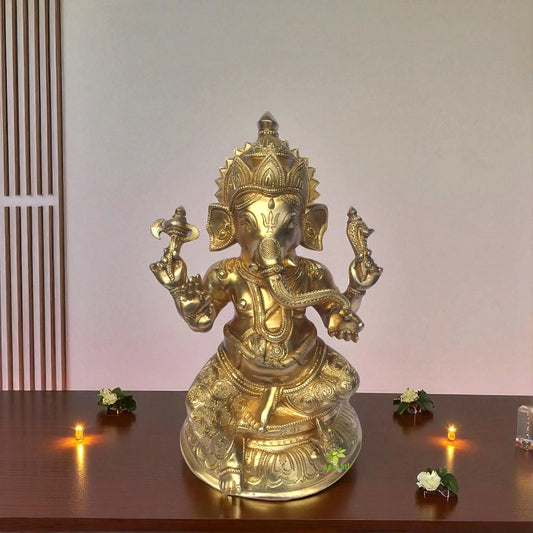 Chatarbhuj Ganpati Fine Carving Brass Beautiful Showpiece Aakrati