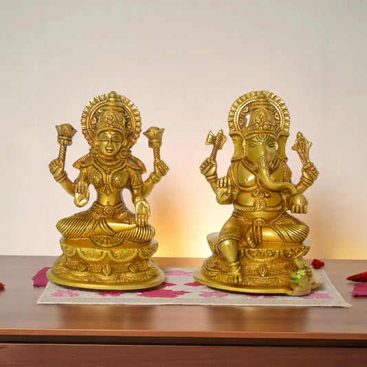 Pair of Laxmi Ganesha Religious Decorative Statue in Brass Aakrati