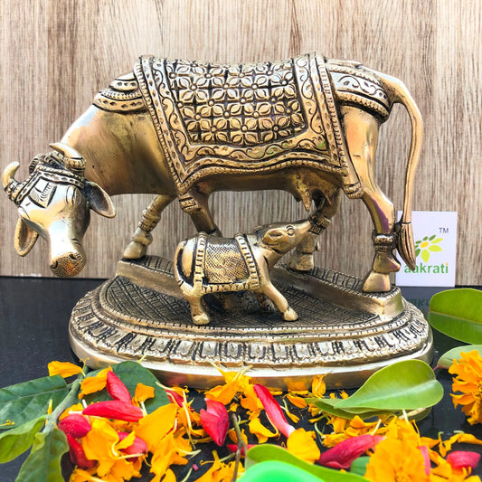 Cow and Calf Oval Base Aakrati