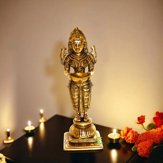 Beautiful Deep Lakshmi Statue made of Brass Decorative Moorthi with Elegant Finish Aakrati