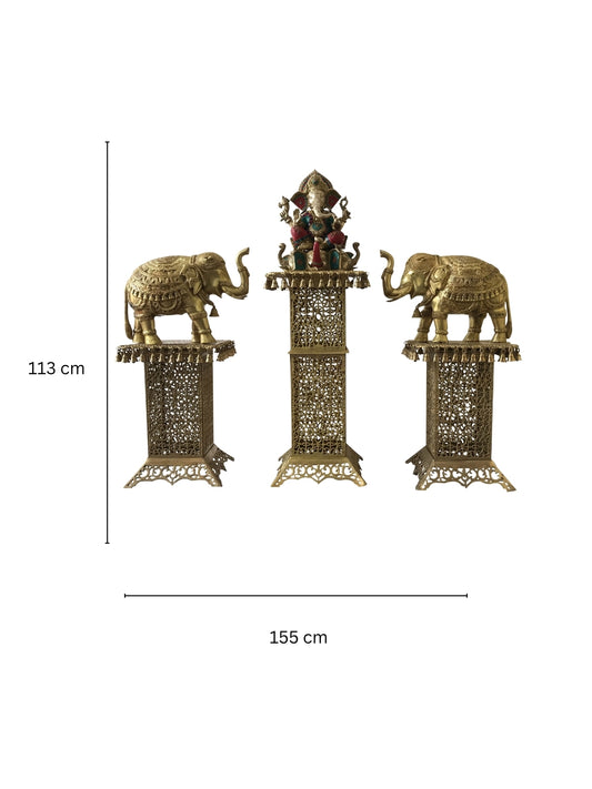 Hotel resorts Entryway Entrance decor metal brass elephant and stand