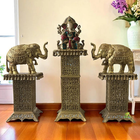Hotel resorts Entryway Entrance decor metal brass elephant and stand