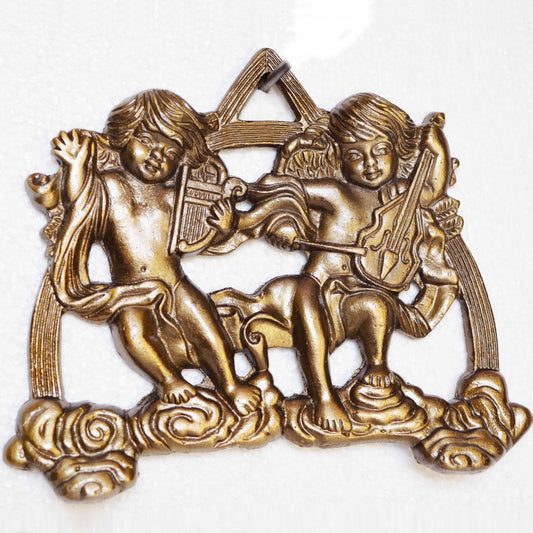 Cute Cupids Metal Wall Plate With Antique Finish for Home Wall And Office Decoration Aakrati