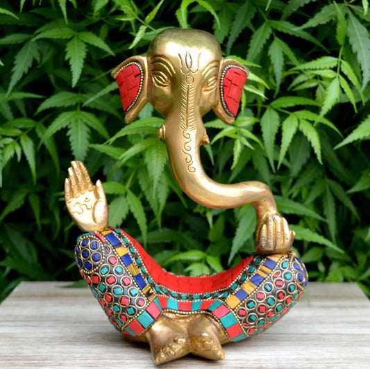 Ganesh with Decorative Work - Brass Modern Decorative Style God Ganpati Idol - Unique Gift and Home Decor showpiece Aakrati