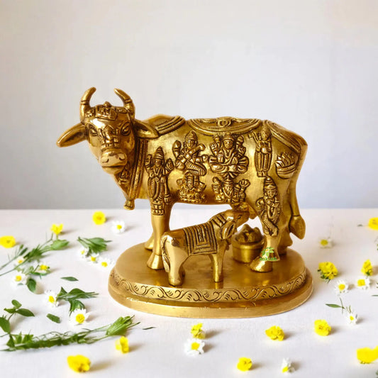 Kaamdhenu Cow with Calf brass made hand carved Pooja Ghar Statue Aakrati