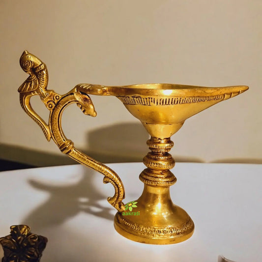 Aakrati Table Diya or Deepak with Handle Made of Brass for Temple and Decor - Religious Metal Handmade Craft Gift - Indian Hindu Temple Worship Jyoti Aakrati