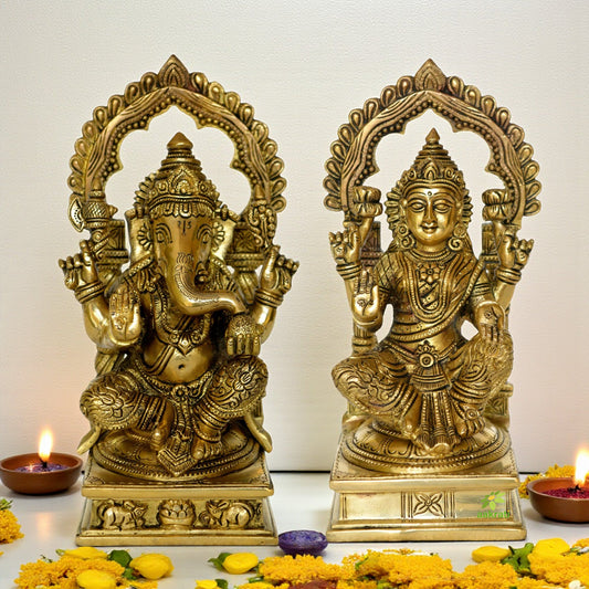Laxmi Ganesha pair made hand carved antique statue Aakrati