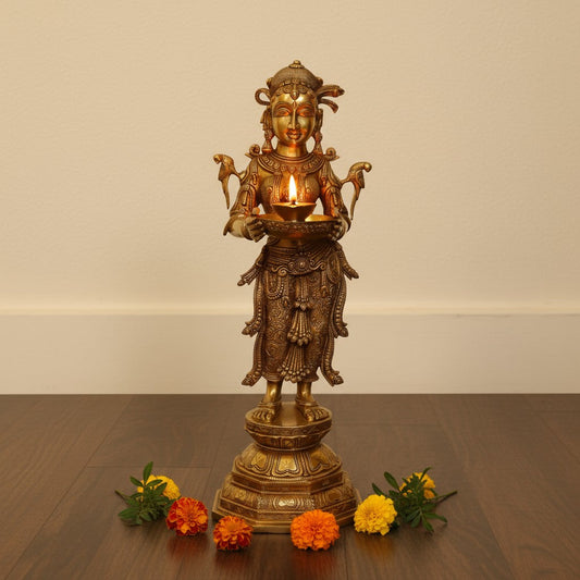 Deep laxmi - Diya Lady brass table decor figure - Decorative statue for worship or temple Aakrati