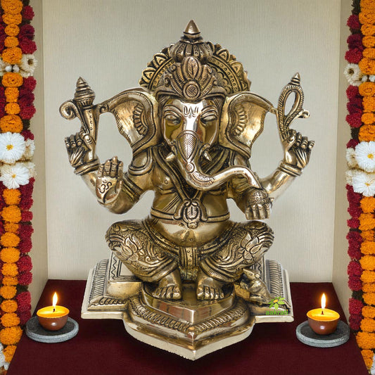 Lord Ganesha decorative brass made statue for Gift/decoration Aakrati