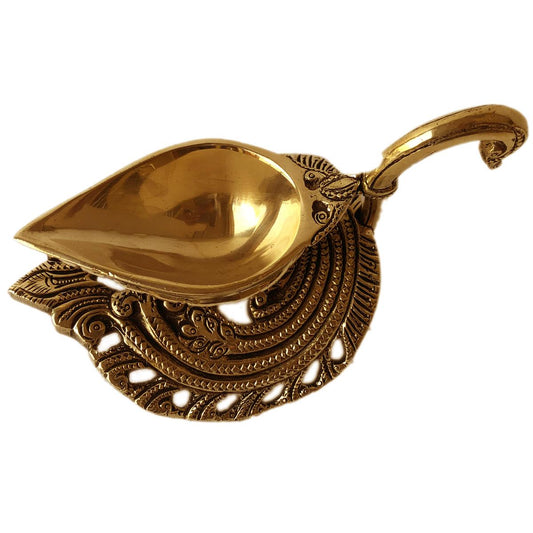 Brass Made decorative Pooja ghar Aarti oil lamp/Diya