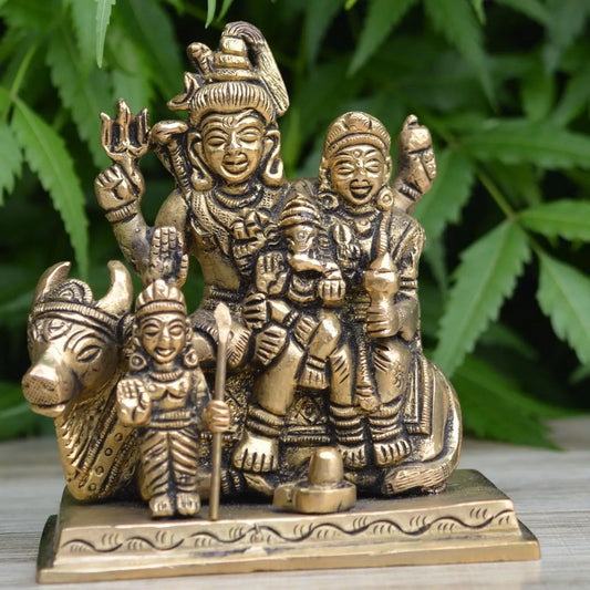 Shiva Parivaar - Shiva Family - Brass Statue - Pital Murti Aakrati