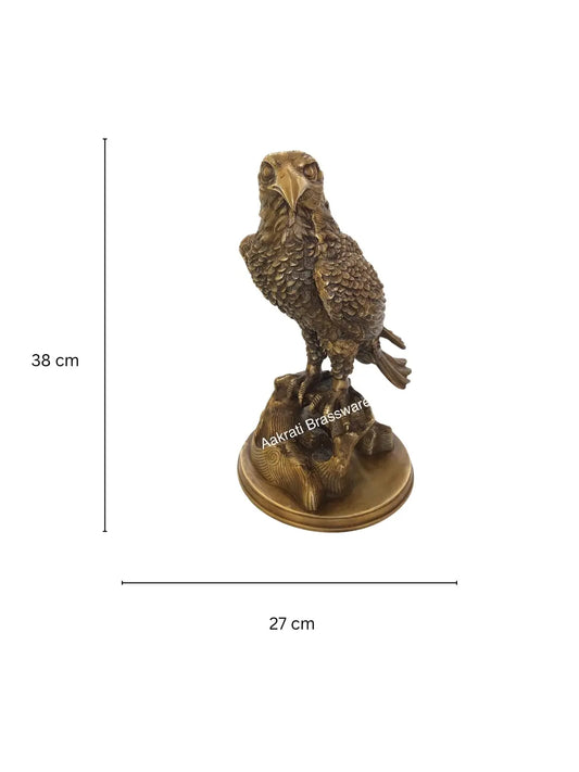 Vintage Brass - Bronze Highland Metal Figurine Statue home powerful eagle ; hero ; heroic fighter Falcon sculpture office decoration Aakrati
