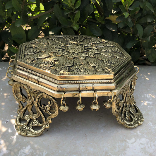 Chowki - Chowki - Brass corner stand - Metal Stool Aakrati