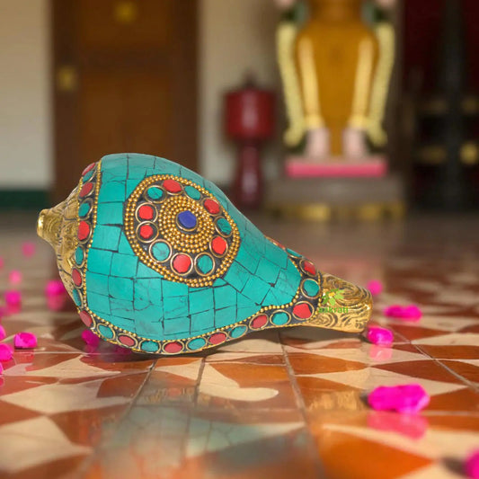 Metal Shankh (Shell) with turquoise work. Aakrati
