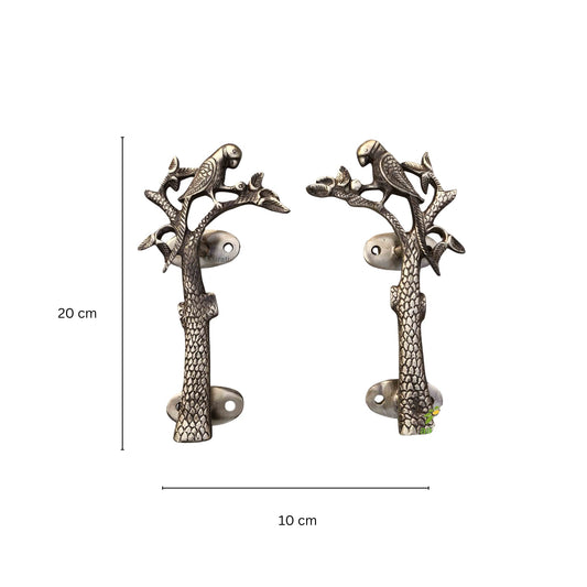 Pull handle made In brass anqiue look animal figure door fitting Aakrati