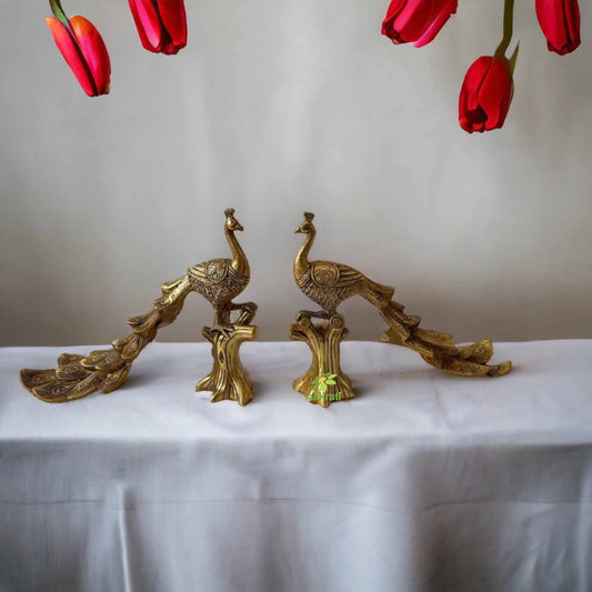 Aakrati Vintage antique Finished 8.5 inch Brass Peacock Showpiece Figurine Aakrati