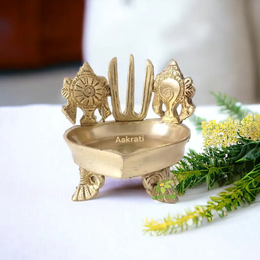 Shankh Chakra Namah deepam for Home - Temple worship Aakrati