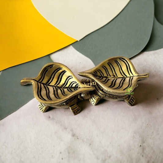 Tortoise Leaf Oil Diya | Leaf shape Diya | Traditional diya (Black Antique) Brass (Pack of 2) Table Diya Set (Height: 2 inch)
