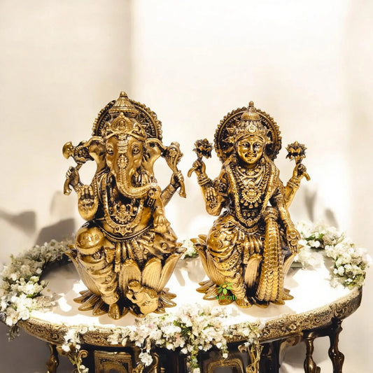 Brass Lakshmi Ganesh Set| Hindu God Idol Brass Laxmi Ganesh Set| Ganesh Laxmi Statue| Diwali Puja God| Laxmi Ganesh Murti For Decor| (Yellow Antique) Aakrati