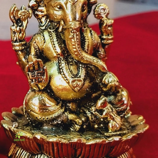 Aakrati Brass Lord Ganpati Sitting Statue for Temple| Worship Idol| Temple Decor| Lord Ganesh Aakrati