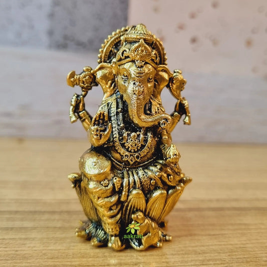 Sitting Lord Ganesha hand made brass metal decorative statue Aakrati
