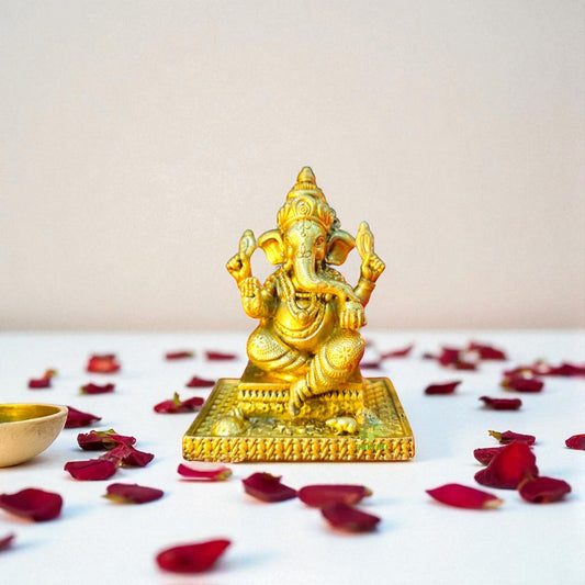 Antique Brass Ganesha Idol for Puja | Hindu God Murti for Mandir Decor | Light Weighted Ganpati Murti for Festive & Spiritual Use (Yellow, 3 Inch) Aakrati