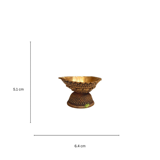 Brass Diya for Pooja and Home Decor | Traditional Oil Lamp for Temple & Festive Use | Handcrafted Deepak (Yellow, 2 Inch) Aakrati