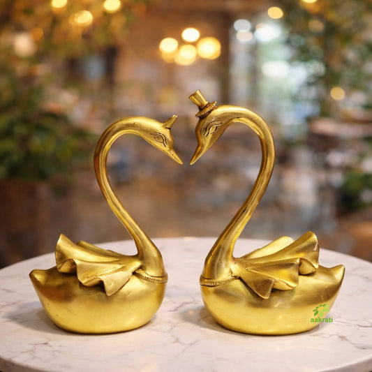 Handcrafted Brass Swan Pair Statue | Swan Showpiece for Couples, Weddings & Housewarming Gifts | Brass Swan Pair (Yellow, 8 Inches)