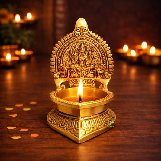 Brass kamkashi Diya | Traditional Lakshmi Oil Lamp | Brass Laxmi Diya Lamp for Home (Yellow, 6 Inches) Aakrati