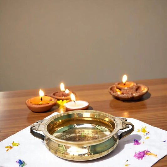 Luxury Brass Urli Showpiece | Perfect for Festival and Traditional Decor | Traditional Brass Urli ( Yellow, 6 inch) Aakrati