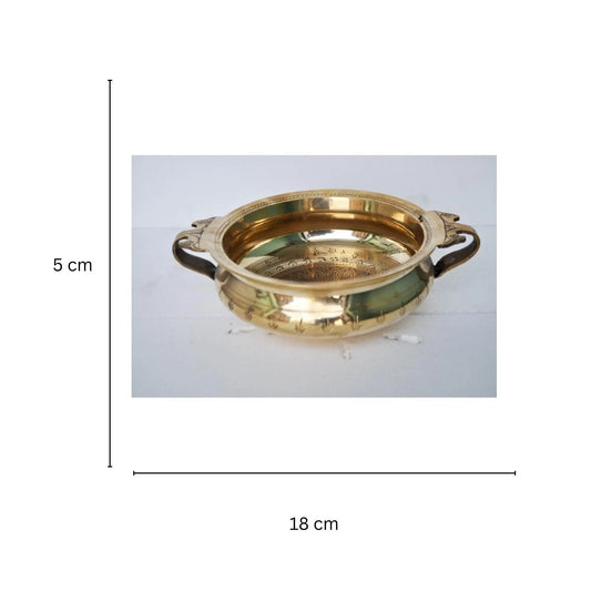 Luxury Brass Urli Showpiece | Perfect for Festival and Traditional Decor | Traditional Brass Urli ( Yellow, 6 inch) Aakrati