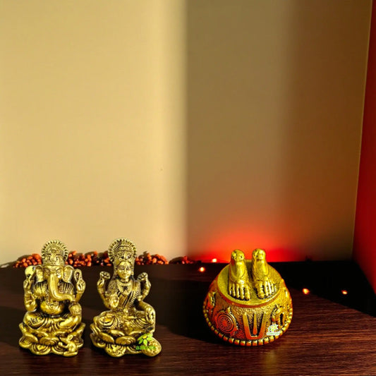 Brass Balaji Charan | Lord Venkateswara's Sacred Feet | Divine Temple Idol for Pooja & Home Mandir | Gift Hamper Aakrati