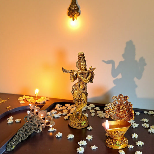 Brass Gift Set – Krishna Murti, Hawan Spoon & Diya Lamp | Ideal for Spiritual Decor, Daily Pooja & Festive Gifting | Gift Hamper Aakrati