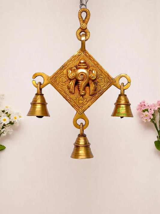 Metal Shankh Wall Hanging of Religious Symbol Aakrati
