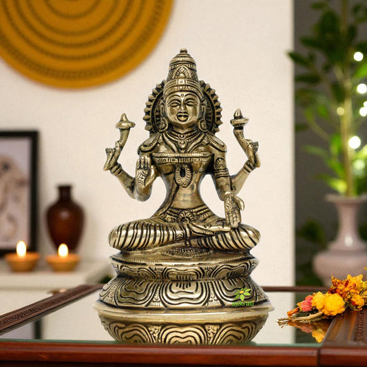 Goddess Laxmi Brass Made hand carved pooja ghar/office statue Aakrati
