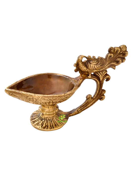 Aakrati metal made diya