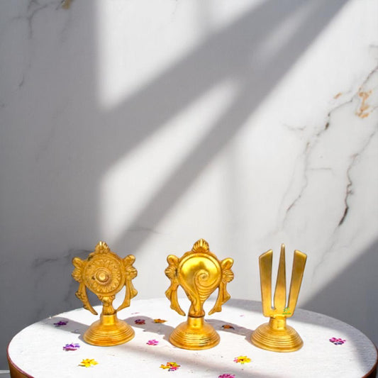 Brass Shankh Chakra Namah Idol | Handcrafted Spiritual Decor for Home and Office | Brass Shankh Chakra Showpiece ( Yellow, 5 inch)