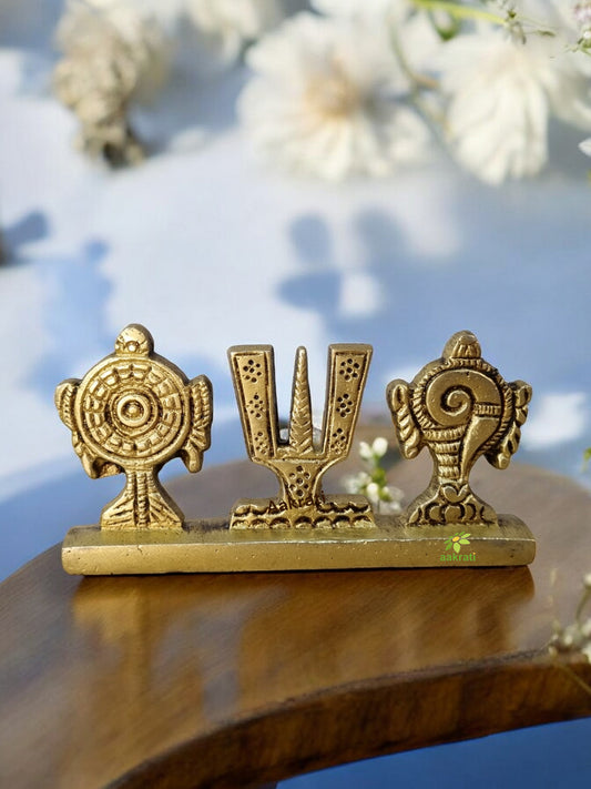 Brass Handmade Shankh Chakra Idol | Perfect for Home, Pooja, and Decor | Brass Shankh Chakra Decorative Figurine ( Yellow, 3.9 inch)