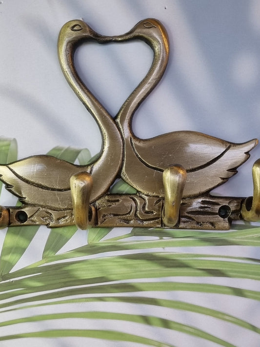 Metal Animal shape two Swan with 4 hooks crafted key holder ( Brown, 7 inch)