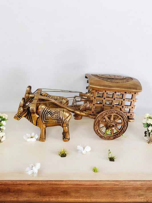 Bullock Cart of Brass - Table decor - Showpiece - Gift - Decorative - Home Decor ( Multicolor, 6.5 inch)