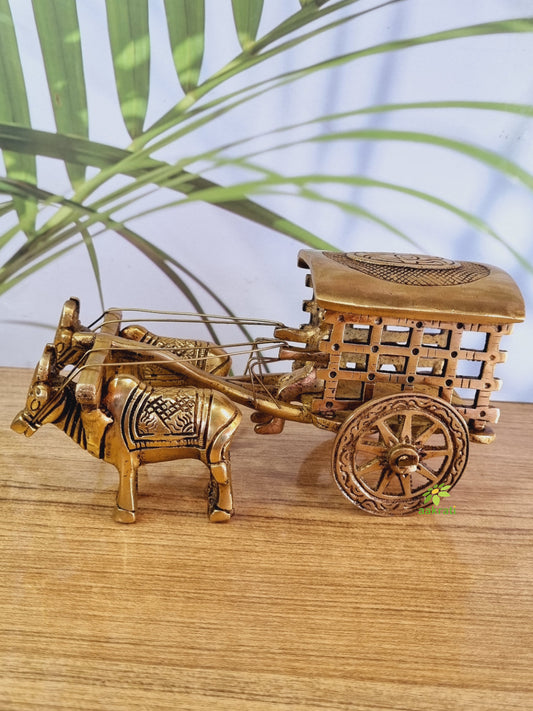 Bullock Cart of Brass - Table decor - Showpiece - Gift - Decorative - Home Decor ( Multicolor, 6.5 inch)
