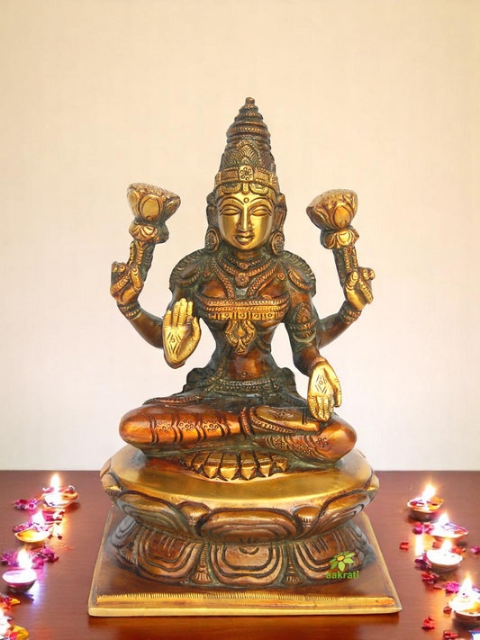 Brass Lakshmi Murti | Divine Goddess for Prosperity and Blessings in Your Temple | Handcrafted Brass Lakshmi Idol ( Yellow, 8.2 inch)