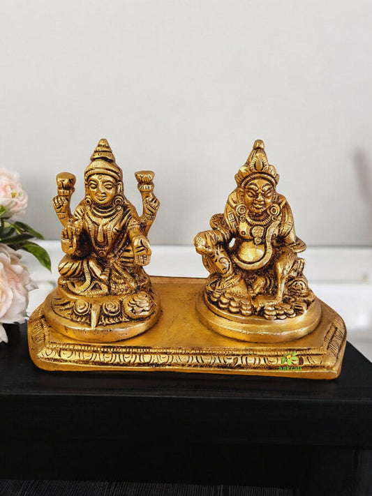 Brass Kuber Lakshmi Idol | Divine Festival Decor for Blessings and Prosperity | Handcrafted Brass Kuber Lakshmi Murti ( Yellow, 6 inch)